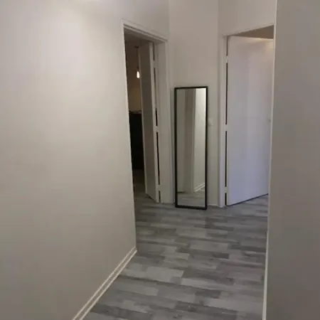 85m2 La Defense,balcony